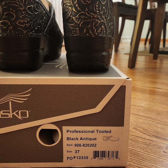 Dansko Clog Black Floral Embossed - Picture 2 of 6